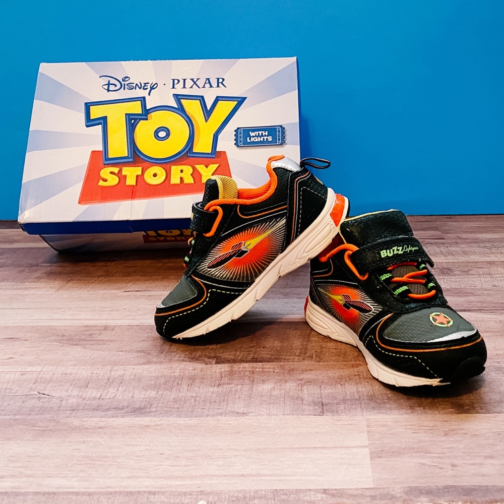 Toy 🧸 Story 4 Light-Up Velcro Sneakers